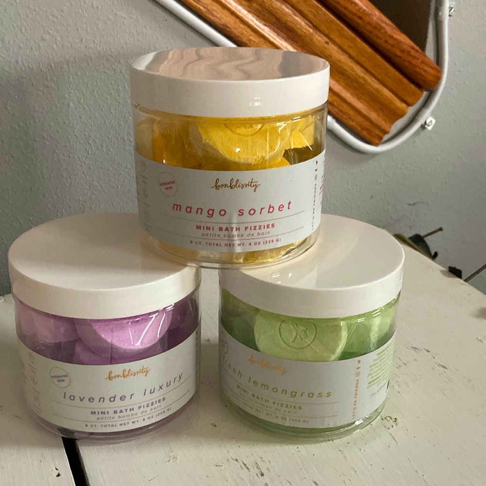 Bath fizzies by bomblissity shower streamers bath bombs.